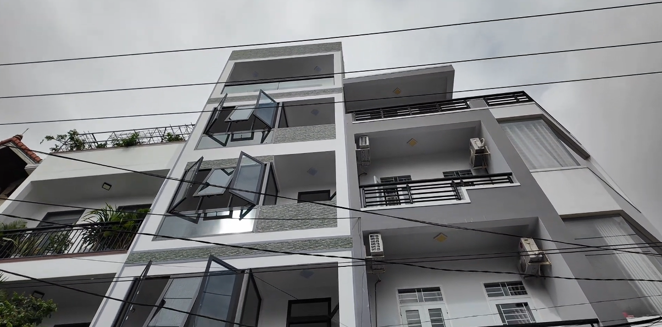 Nhà 5 tầng sát biển Ba Làng phía Bắc Nha Trang
