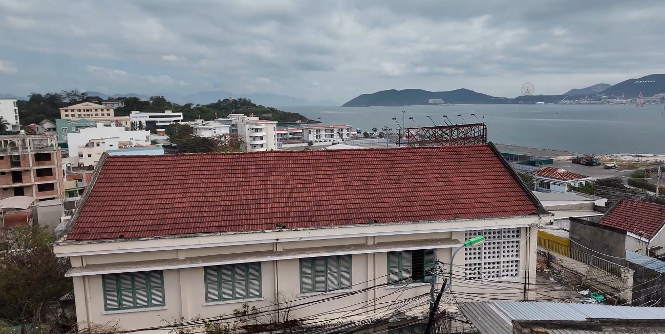 Nhà trung tâm Nha Trang view toàn cảnh vịnh cáp treo