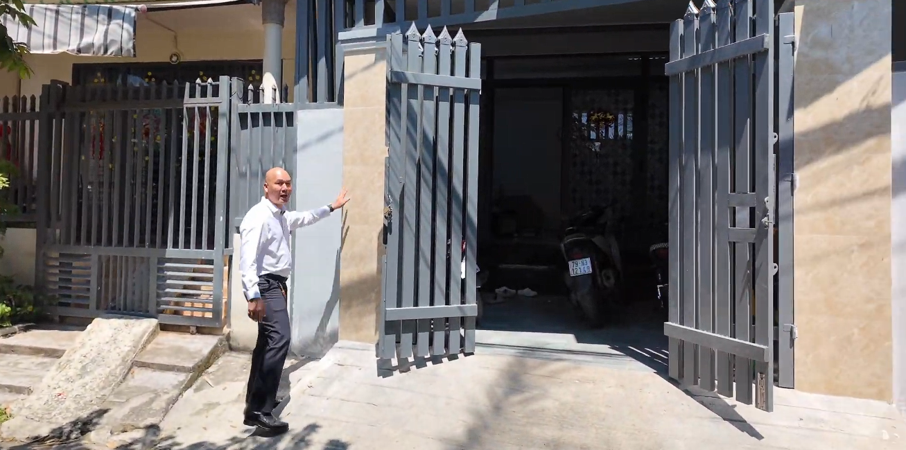 Nhà 2 tầng 80m2 ngang 5m nở hậu tại trung tâm Nha Trang
